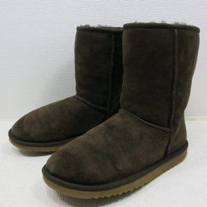 UGG 5825 Classic Short Boots Winter Footwear 5